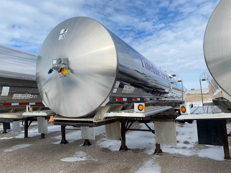 1990-walker-tanker-image-1