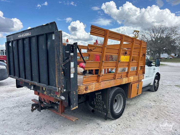 2005-ford-f350-image-3