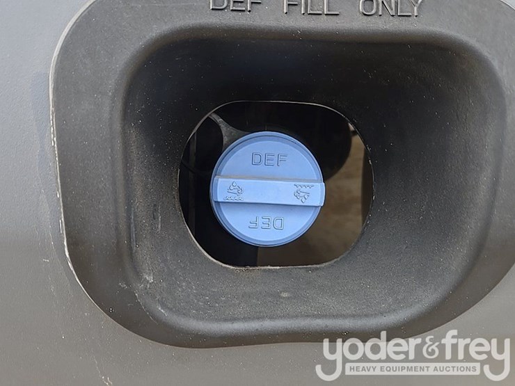 2019-peterbilt-579-image-64