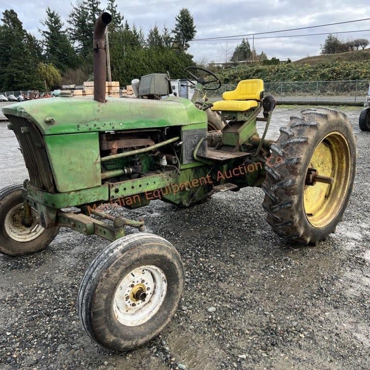 JOHN DEERE 3010