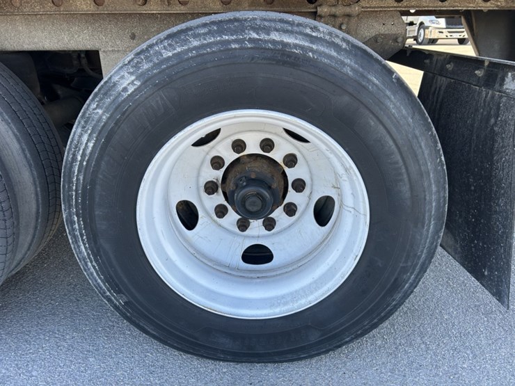 2014-utility-53'-image-48