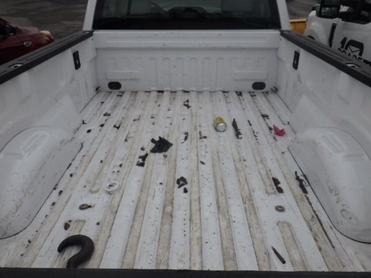 2021-ford-f150-xl-image-7