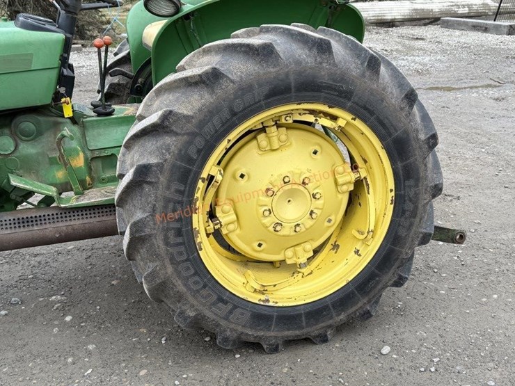 john-deere-2040-image-15