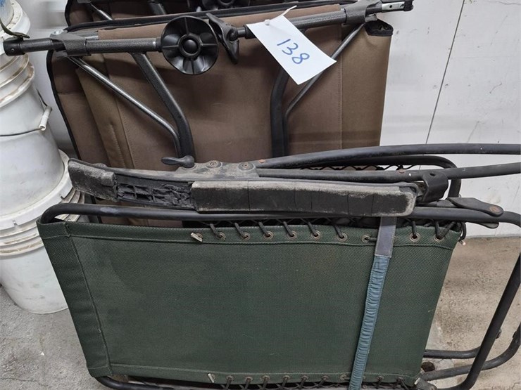 folding-chairs-image-1