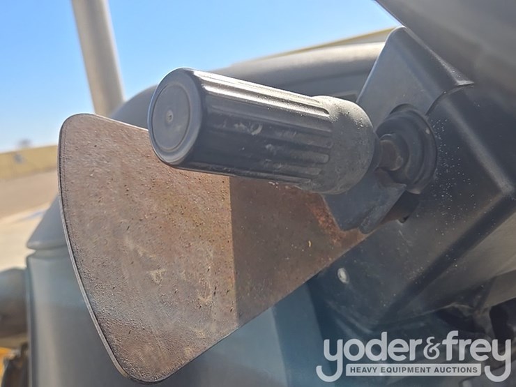 2010-deere-310sj-image-88