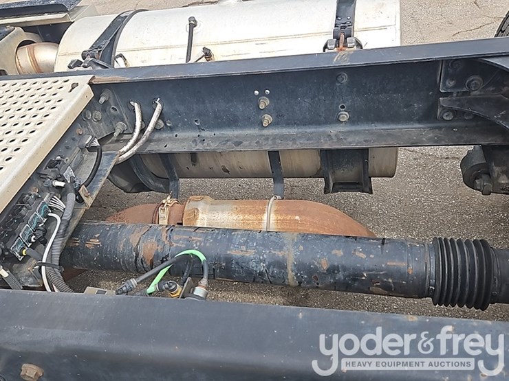 2017-international-8600-image-22