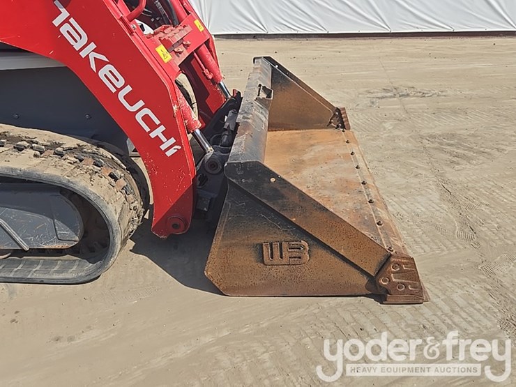 2023-takeuchi-tl12v2-image-12