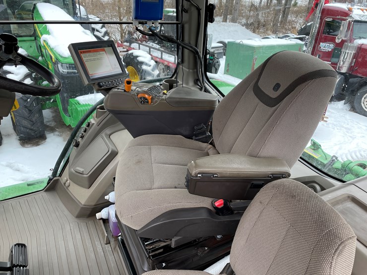 2020-john-deere-8r-340-image-48