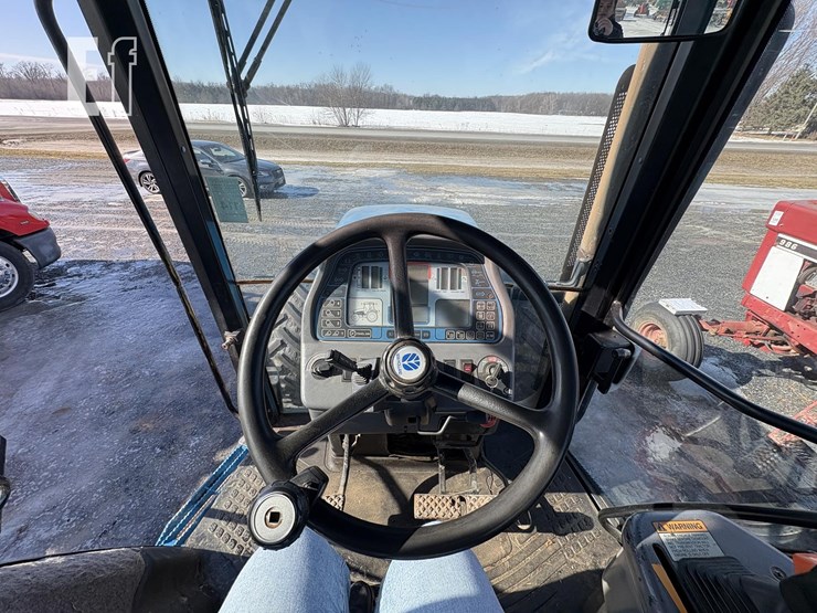 1995-ford-8670-image-23