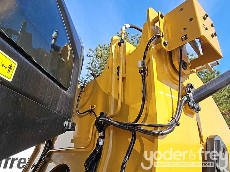 2026-caterpillar-930-image-46