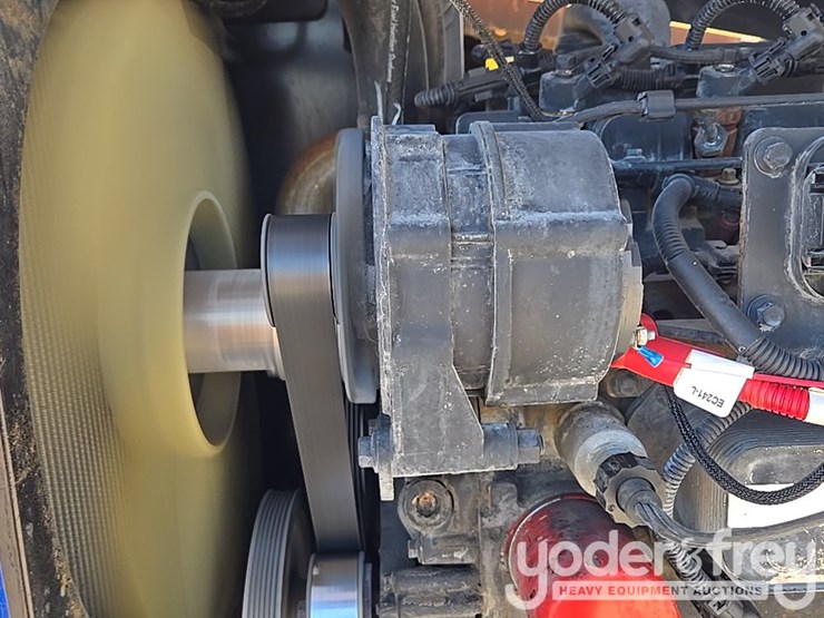 2017-jlg-600aj-image-61