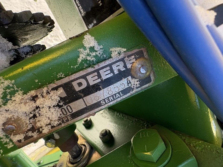 john-deere-7000-image-12