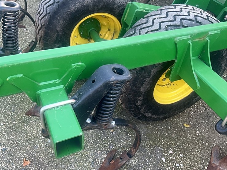 2024-john-deere-52-image-27