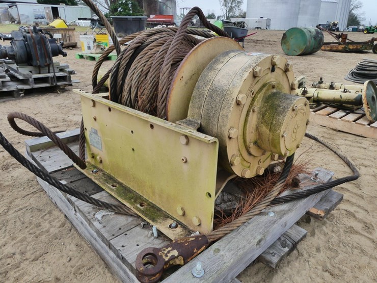 military-winch-image-3
