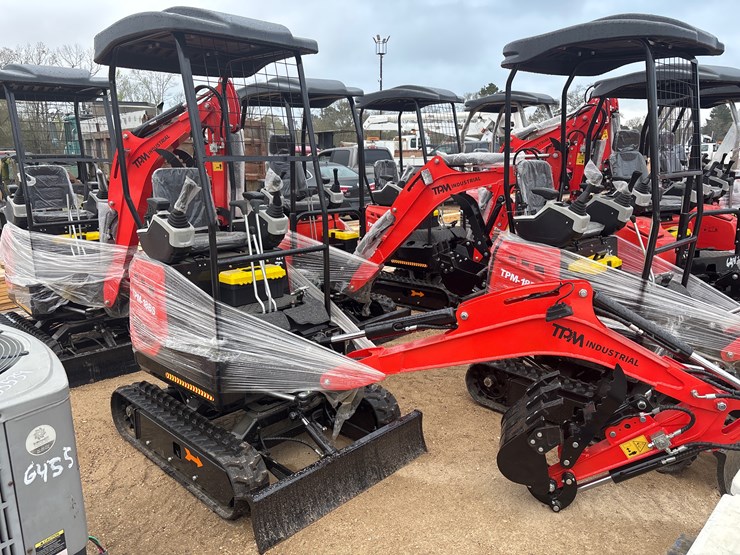 #34103-•-2025-tpm-18bs-mini-excavator-image-1