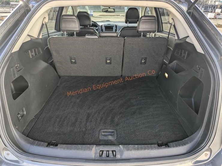 2016-ford-edge-sel-image-26