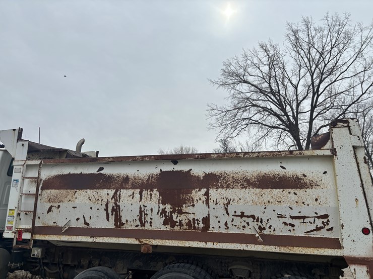 #2267-•-beau-rock-17'-steel-dump-box-image-2