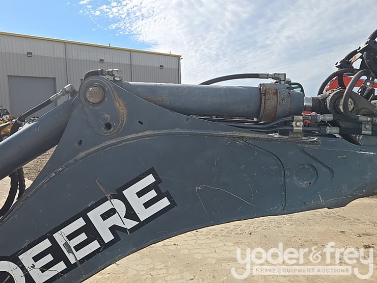 2010-deere-310sj-image-58