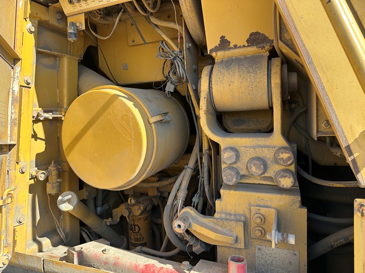 caterpillar-963-image-54