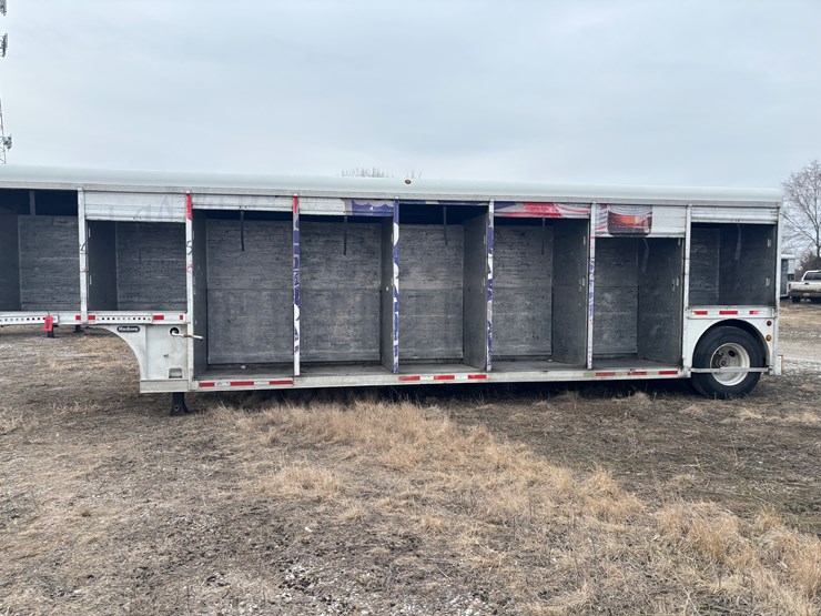 2001-hackney-beverage-trailer-image-18