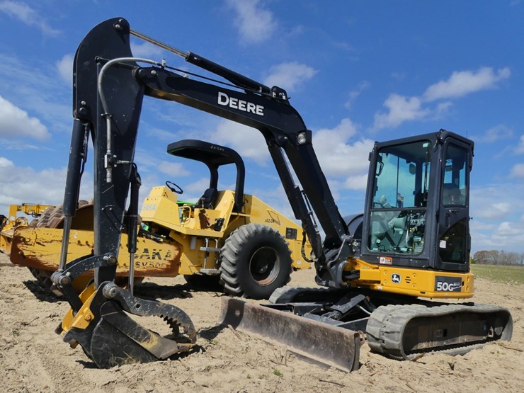 2020-deere-50g-image-1