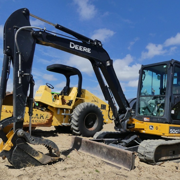 2020 DEERE 50G