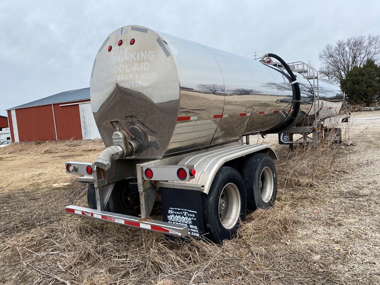 #540-•-2003-st+e-fab-insulated-6,200-gallon-tanker-trailer-(wi-title-in-delay)-(watertown,-wi)-image-8