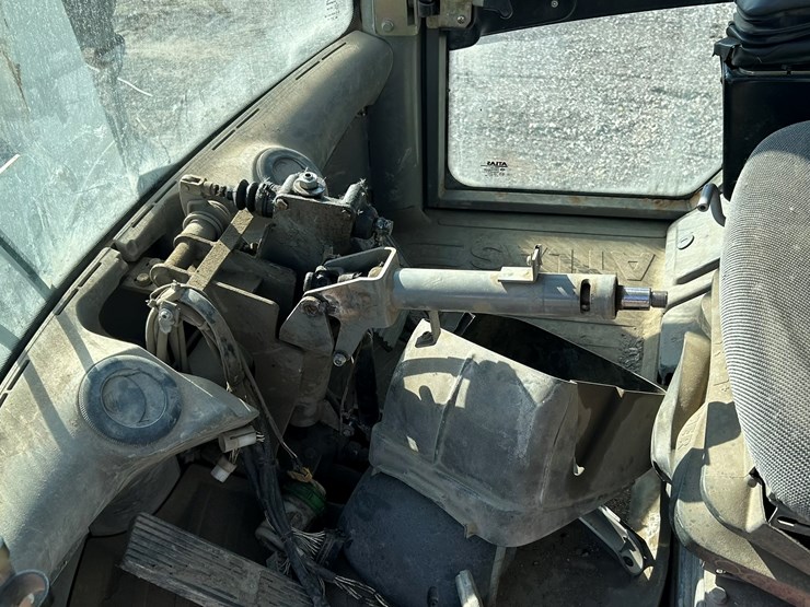 takeuchi-tw80-image-55