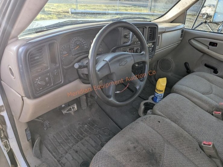 2003-chevrolet-3500-image-24