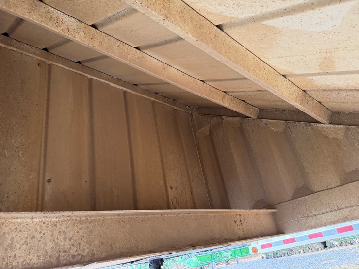 #40956-•-2013-cts-ght-40-40'-t/a-hopper-bottom-trailer-5tu124023ds000682-image-29