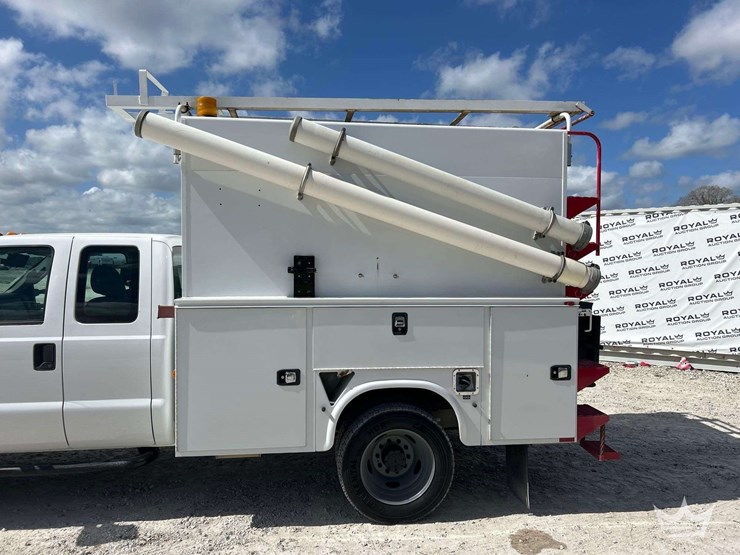 2016-ford-f550-image-18