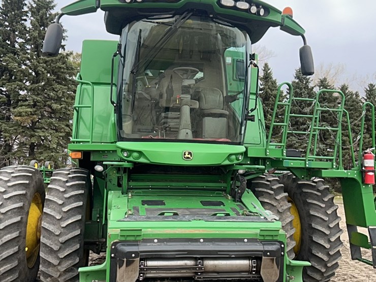 2014-john-deere-s680-image-12