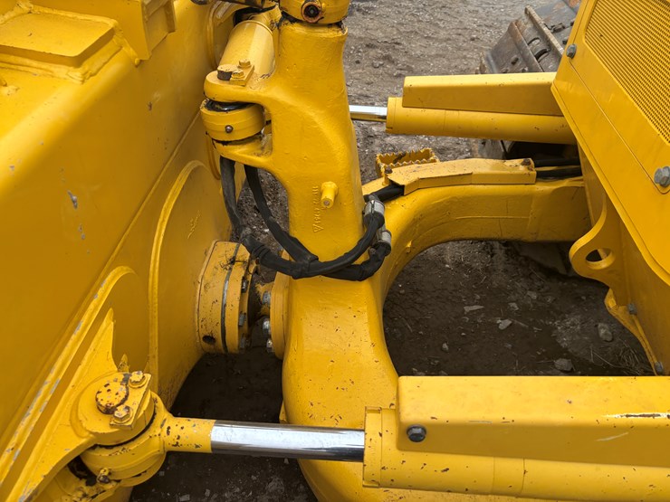 2021-komatsu-d39-image-43