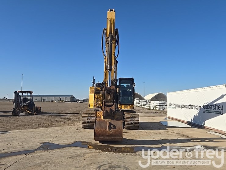 2016-caterpillar-335fl-image-8