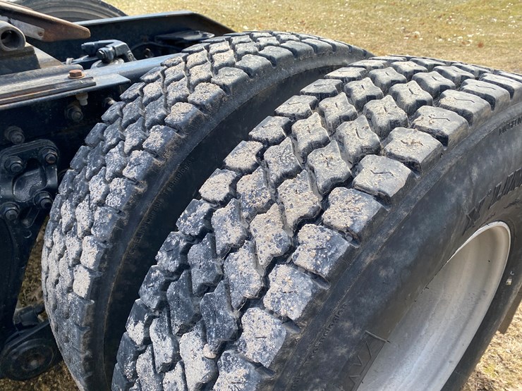 2000-kenworth-t800-image-23