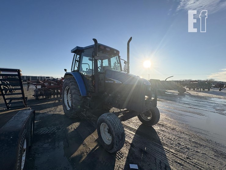 new-holland-ts110-image-3