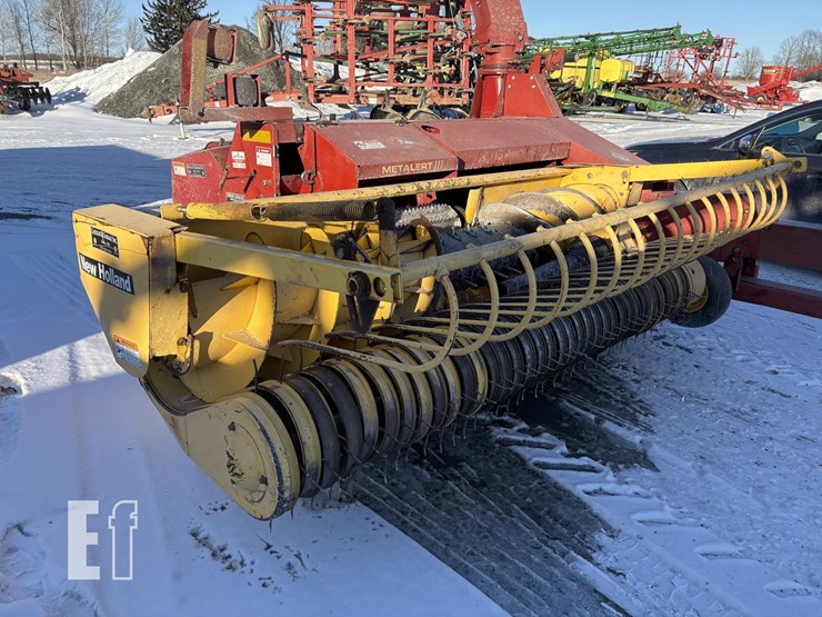 new-holland-fp240-image-3