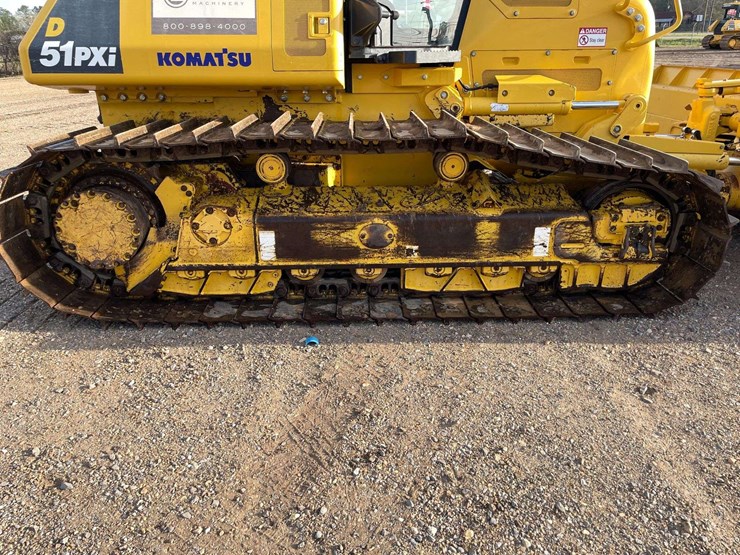2022-komatsu-d51pxi-image-15