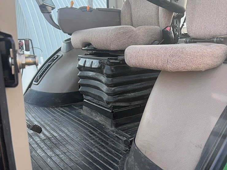 2010-john-deere-2010-image-19