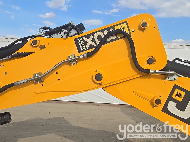 2017-jcb-3cx-image-54