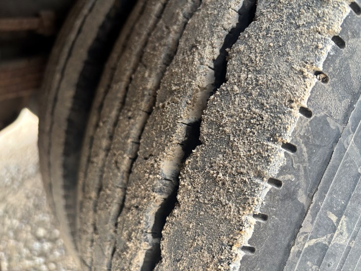 2002-international-4700-image-80