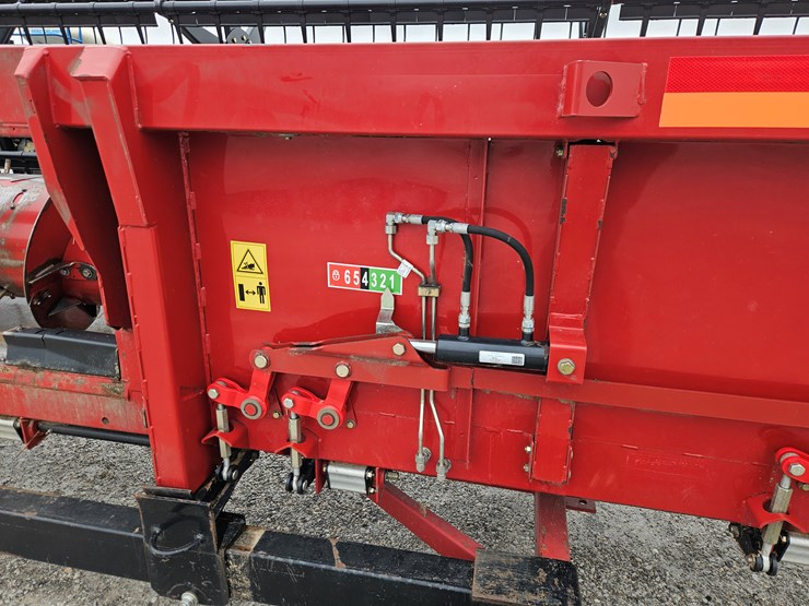 2013-case-ih-3020-image-8