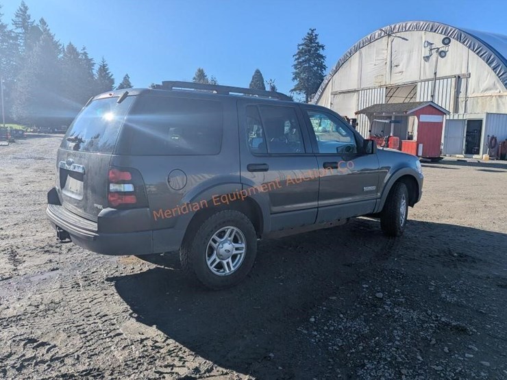 2006-ford-explorer-xlt-image-5