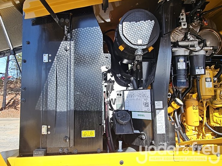 2026-caterpillar-930-image-37