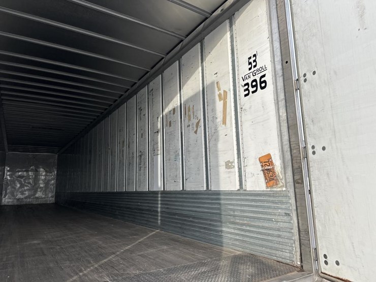 2017-utility-53'-image-22