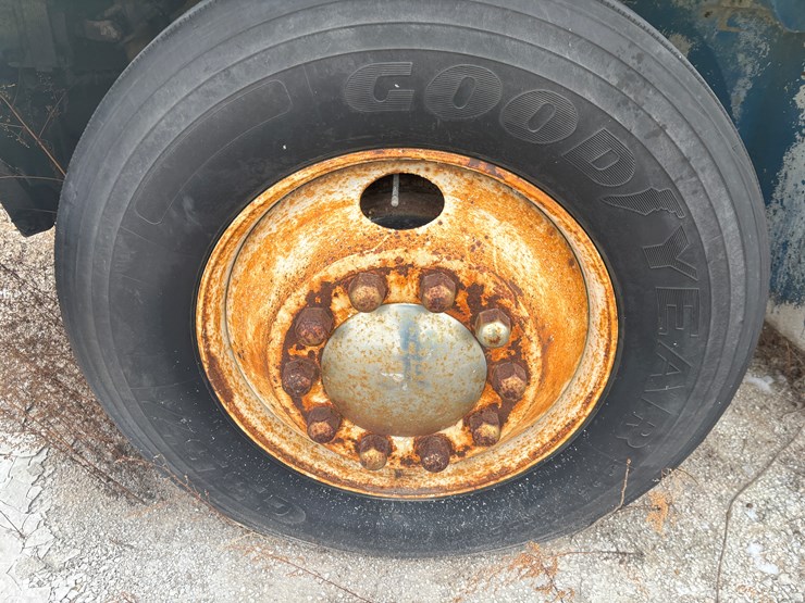 #2269-•-1992-freightliner-box-truck-image-48