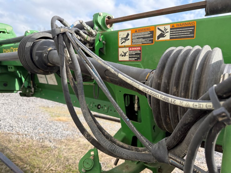 john-deere-630d-image-17