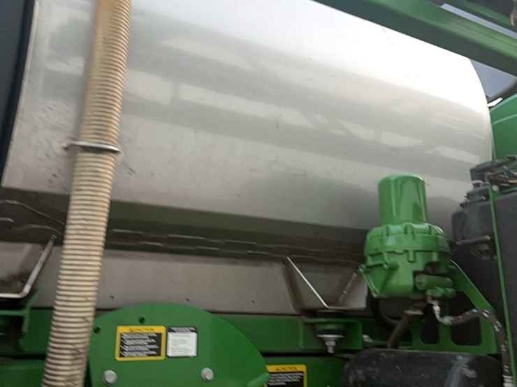 2014-john-deere-r4030-image-133