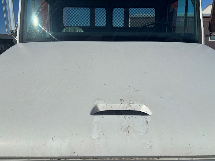 freightliner-fl70-image-13