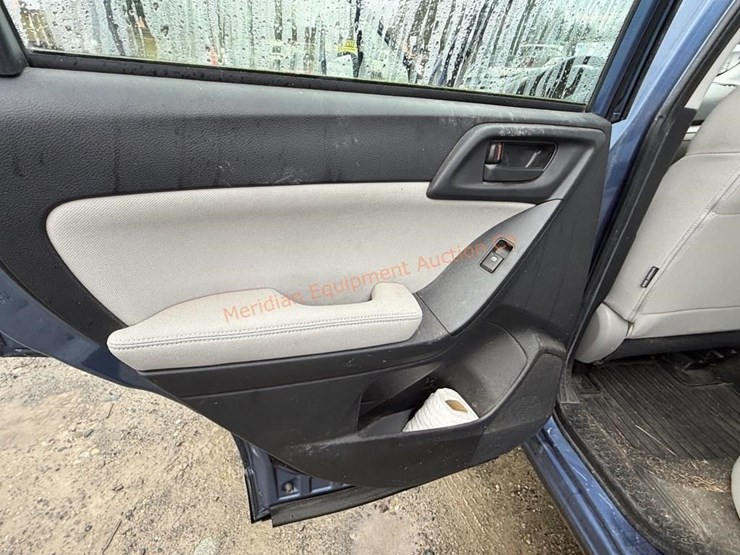 2015-subaru-forester-image-31